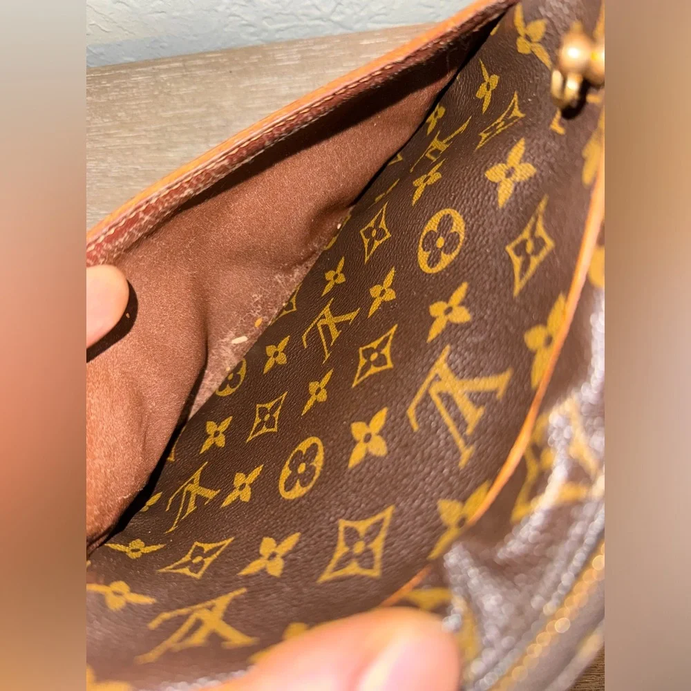 Louis Vuitton Marly Vintage Crossbody Bag
